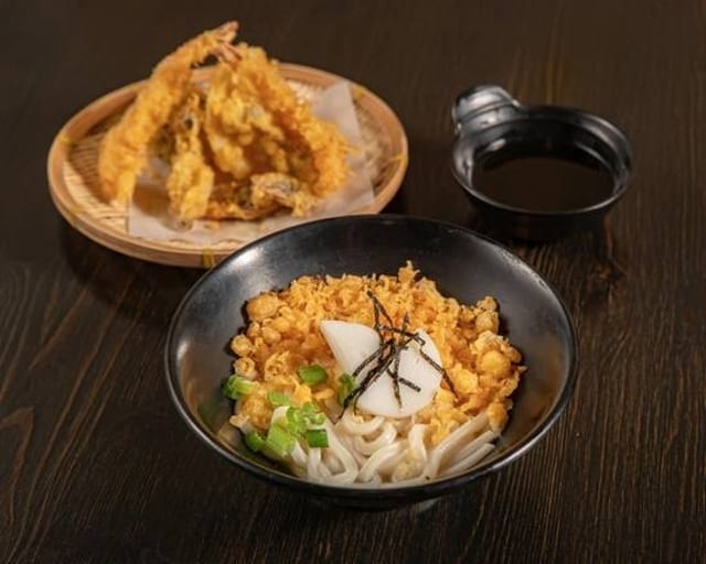 LC05 Tempura Combination Udon in Soup.